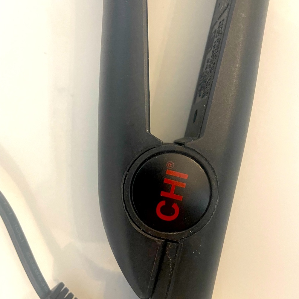 Chi straightener